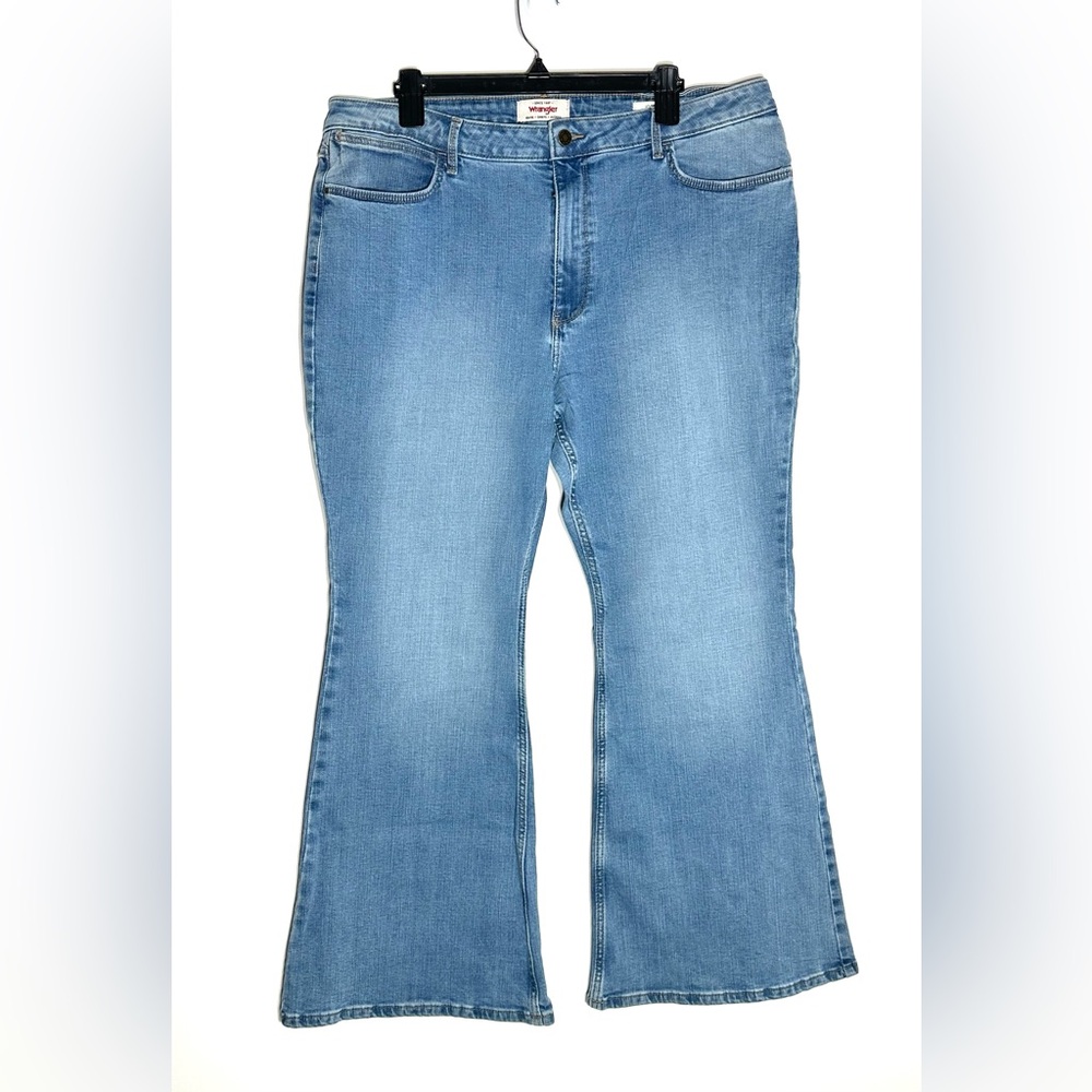 Wrangler Women’s High Rise Fierce Flare Jeans